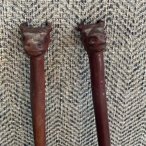 🌸Host Pick🌸 Hand Carved Wooden Salad Servers. Giraffes 13 Inches‎ - Picture 2 of 9